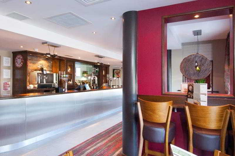 Premier Inn London Gatwick Airport - Manor Royal كرولي المظهر الخارجي الصورة